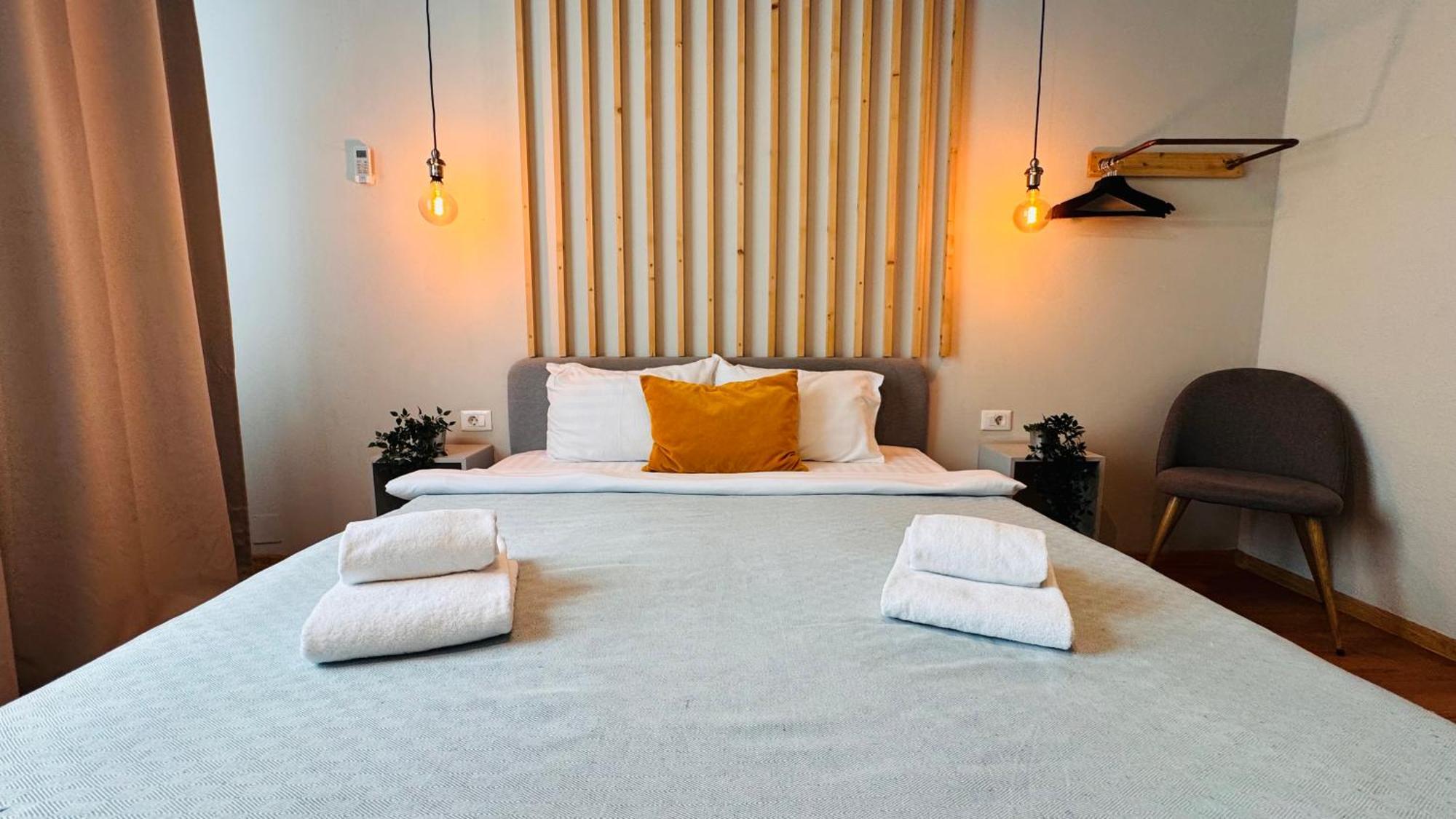 Ideal Home - Spacious & Modern Accommodation Near Unirii Square ブカレスト 部屋 写真