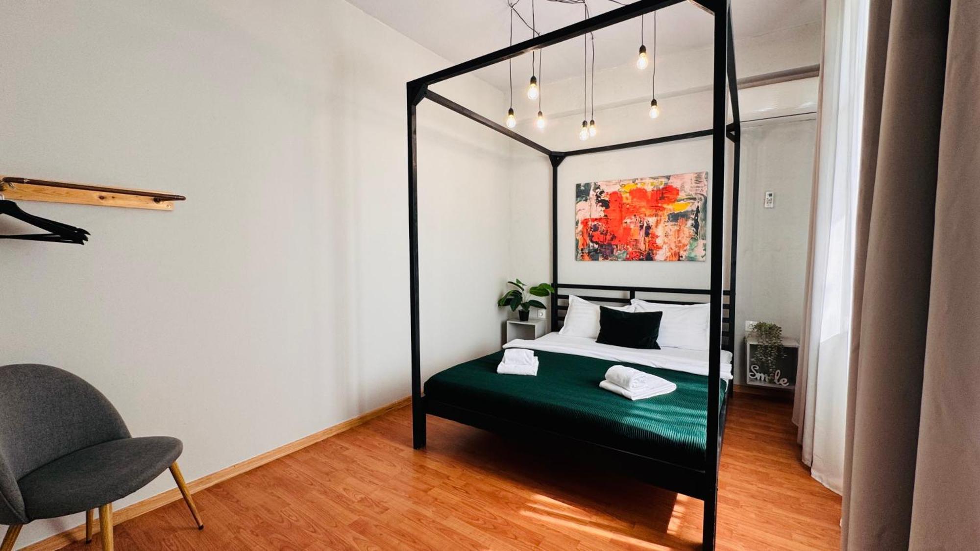 Ideal Home - Spacious & Modern Accommodation Near Unirii Square ブカレスト エクステリア 写真