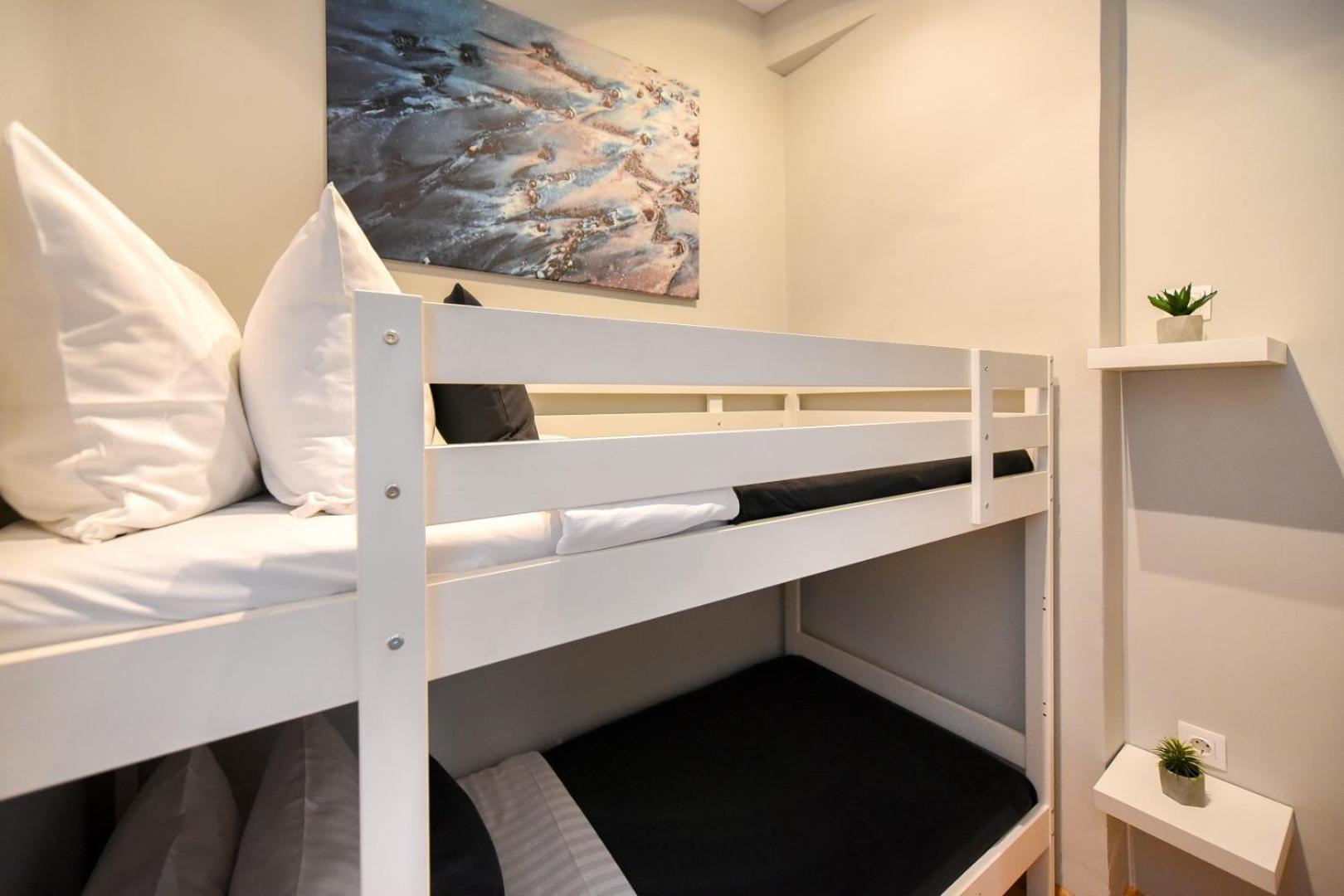 Ideal Home - Spacious & Modern Accommodation Near Unirii Square ブカレスト エクステリア 写真